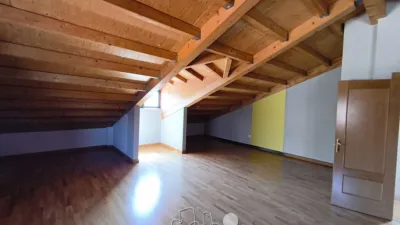 Chalet pareado en venta en Calle Piña De Esgueva, Renedo de Esgueva de 285.500 €