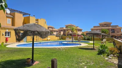 Chalet pareado en calle Amapolas, 51 photo 3