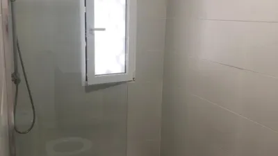 Piso en venta en Calle del Doctor Lluch, cerca de Calle de la Reina, El Cabanyal-El Canyamelar (Distrito Poblats Marítims. València Capital) de 300.000 €