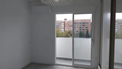 Piso en venta en Calle de Eugenia Viñes, cerca de Calle del Horno del Cabañal, El Cabanyal-El Canyamelar (Distrito Poblats Marítims. València Capital) de 297.000 €
