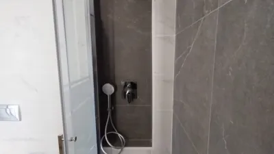 Piso en venta en Calle de Eugenia Viñes, cerca de Calle del Horno del Cabañal, El Cabanyal-El Canyamelar (Distrito Poblats Marítims. València Capital) de 297.000 €