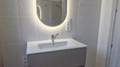 Apartment on Carrer de Jacinto Benavente photo 22