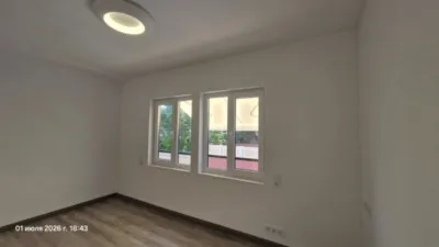 Apartment on Carrer de Jacinto Benavente photo 17