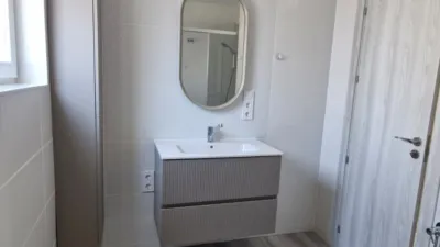 Apartment on Carrer de Jacinto Benavente photo 12