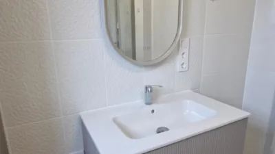 Apartment on Carrer de Jacinto Benavente photo 15