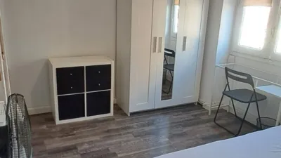 Piso en alquiler en Calle de Peris Brell, cerca de Calle del Marino Albesa - Imagen 6