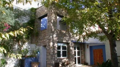 Rustic house in Villaluenga del Rosario photo 4