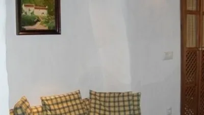 Rustic house in Villaluenga del Rosario photo 8