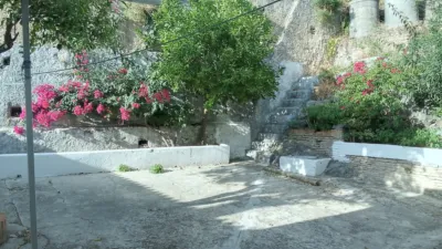 Rustic house in Villaluenga del Rosario photo 10