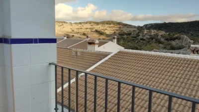Terraced house in Villaluenga del Rosario photo 2