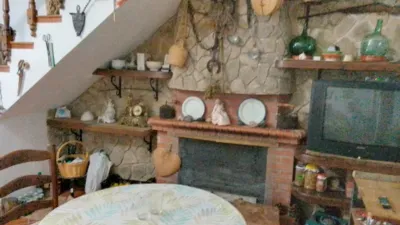 Rustic chalet in Villaluenga del Rosario photo 2