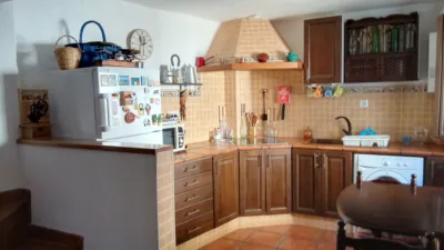 Rustic chalet in Villaluenga del Rosario photo 6