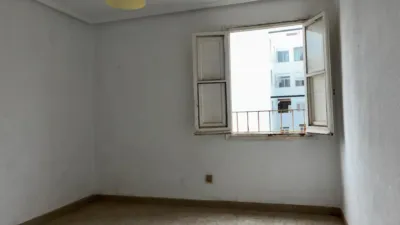 Piso en venta en Carrer Olegario Domarco Seller, 89, cerca de Calle Hermano Navarro Caracena, Carrús Este-Camí dels Magros (Distrito Núcleo Urbano. Elx - Elche) de 90.000 €
