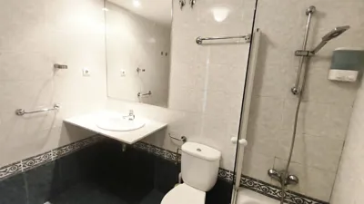Piso en venta en Carrer de Parcerisa, La Bordeta (Distrito Sants-Montjuïc. Barcelona Capital) de 355.000 €