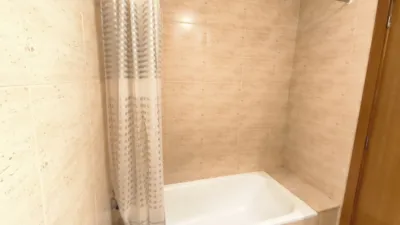 Piso en venta en Carrer de Parcerisa, La Bordeta (Distrito Sants-Montjuïc. Barcelona Capital) de 355.000 €