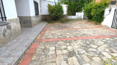 Detached house on Carrer de les Tres Feixes photo 2