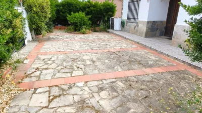 Detached house on Carrer de les Tres Feixes photo 3