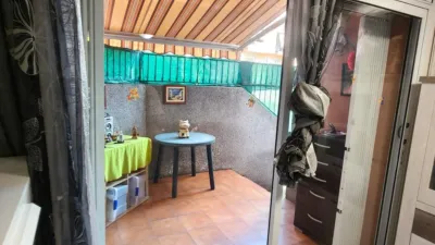 Apartment on Avinguda del Mossèn Jacint Verdaguer photo 5