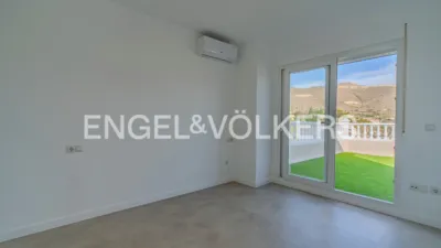 House on Carrer de Torrevieja photo 16