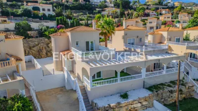 House on Carrer de Torrevieja photo 4