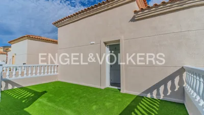 House on Carrer de Torrevieja photo 26