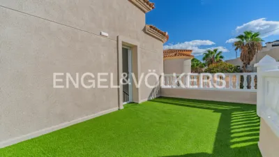 House on Carrer de Torrevieja photo 24