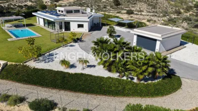 House on Rosinets Street photo 37