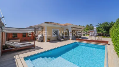 House on Carrer Vespre, 11 photo 2