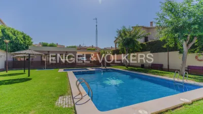 Semi-detached house on Carrer Pintor El Greco photo 40