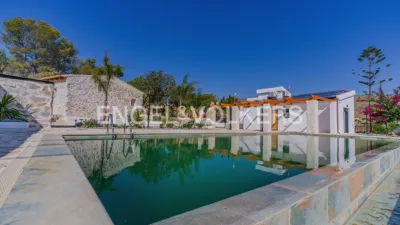 Chalet on Carrer de Torrevieja, 14 photo 2