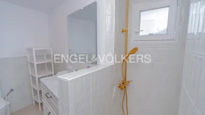 Apartment on Calle de San Vicente, 40 photo 21