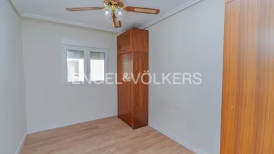 Apartment on Calle de San Vicente, 40 photo 18