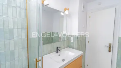 Apartment on Calle de San Vicente, 40 photo 13
