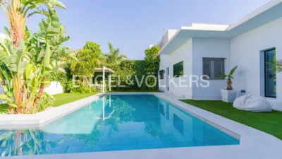House on Francisco Campello Boix Street photo 3