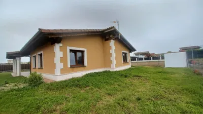 Casa en venta en Calle Rio Eresma, Aldeamayor de San Martín de 249.000 €