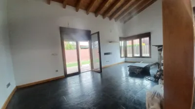 Casa en venta en Calle Rio Eresma, Aldeamayor de San Martín de 249.000 €