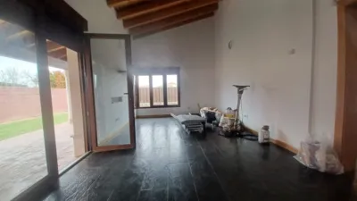 Casa en venta en Calle Rio Eresma, Aldeamayor de San Martín de 249.000 €