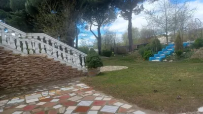 Chalet en venta en Calle de la Rosa, Villabáñez de 380.000 €