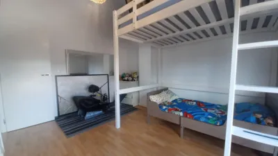 Chalet unifamiliar en venta en Calle Rio Tajo, Aldeamayor de San Martín de 330.000 €