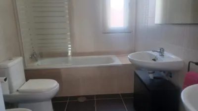 Chalet unifamiliar en venta en Calle Rio Tajo, Aldeamayor de San Martín de 330.000 €