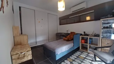Chalet unifamiliar en venta en Calle Rio Tajo, Aldeamayor de San Martín de 330.000 €