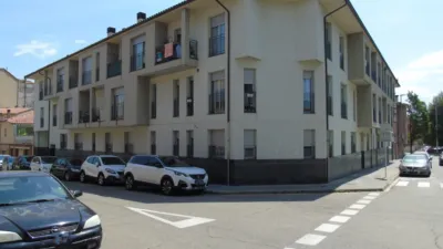 Apartment in Manlleu photo 9