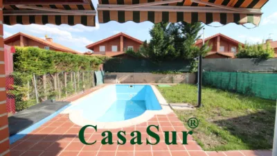 Semi-detached house in Renedo de Esgueva photo 3
