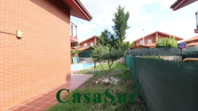 Semi-detached house in Renedo de Esgueva photo 54
