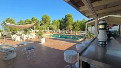 Chalet in Alborache photo 6