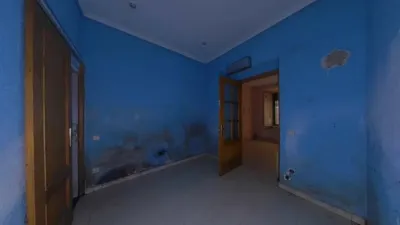 Apartamento en venta en Calle del Salitre, cerca de Calle de San Cosme y San Damián, Embajadores-Lavapiés (Distrito Centro. Madrid Capital) de 185.000 €