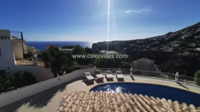 Chalet unifamiliar en venta en Cumbre del Sol - Más