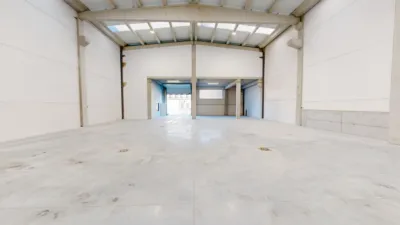 Nave industrial en venta en Calle de Oliveras - Vista 5