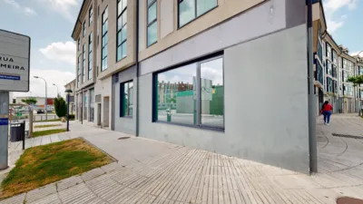 Local comercial en alquiler en Calle Hedras, 1 - Més