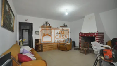 Rustic chalet on Fuente Santa Street photo 4